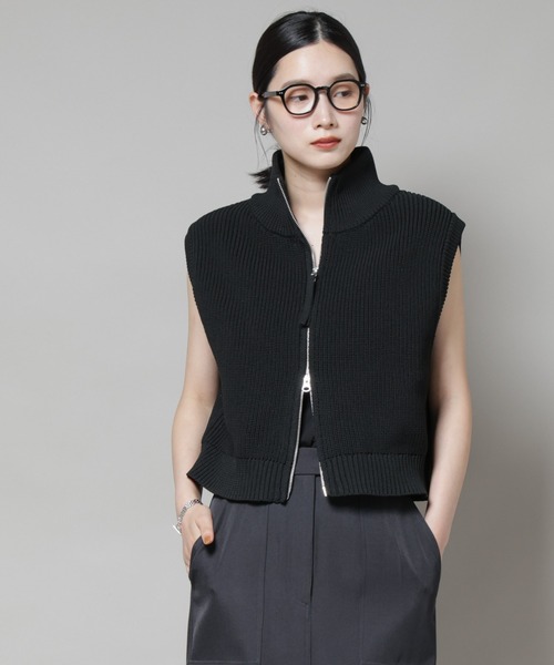 NANO universe（ナノユニバース）の「ダブルジップアップドライバーズニットベスト（ベスト・レディース・グレー/ホワイト/ブラック・FREE）」の5枚目の写真