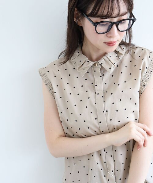 le.coeur blanc(ルクールブラン)の「《手洗い可能》ドットエリタックデザインブラウス(シャツ/ブラウス・レディース・ブラック系その他/ベージュ系その他2・38)」の6枚目の写真