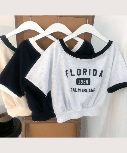 NANAHACHI（ナナハチ）の「ボートネック オフショル 半袖トレーナー（Tシャツ/カットソー・レディース・クリーム/ライトグレー/ネイビー・FREE）」の21枚目の写真