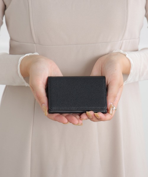 ALTROSE（アルトローズ）の「シンプル 名刺ケース 名刺入れ カードケース 角シボ タバサ 男女兼用（名刺入れ・レディース・グレー/ブラック/ネイビー/ベージュ・FREE）」の6枚目の写真