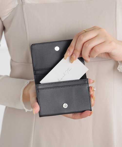 ALTROSE（アルトローズ）の「シンプル 名刺ケース 名刺入れ カードケース 角シボ タバサ 男女兼用（名刺入れ・レディース・グレー/ブラック/ネイビー/ベージュ・FREE）」の8枚目の写真