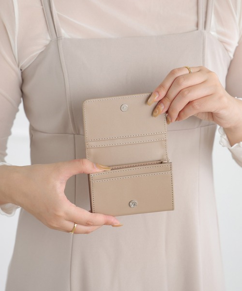 ALTROSE（アルトローズ）の「シンプル 名刺ケース 名刺入れ カードケース 角シボ タバサ 男女兼用（名刺入れ・レディース・グレー/ブラック/ネイビー/ベージュ・FREE）」の14枚目の写真