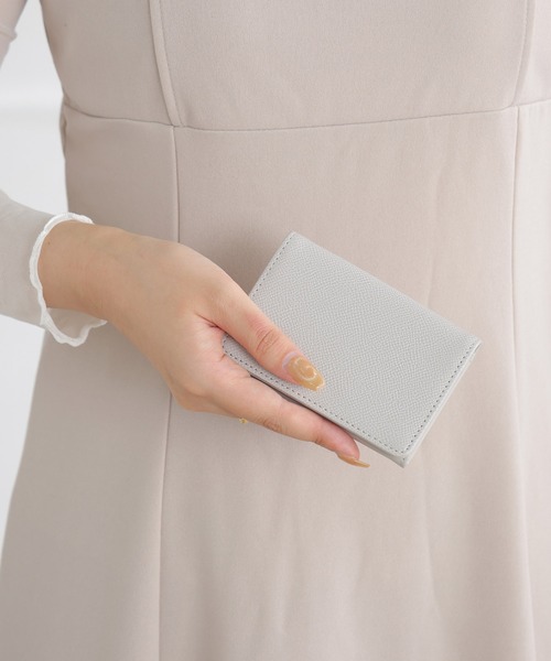 ALTROSE（アルトローズ）の「シンプル 名刺ケース 名刺入れ カードケース 角シボ タバサ 男女兼用（名刺入れ・レディース・グレー/ブラック/ネイビー/ベージュ・FREE）」の20枚目の写真