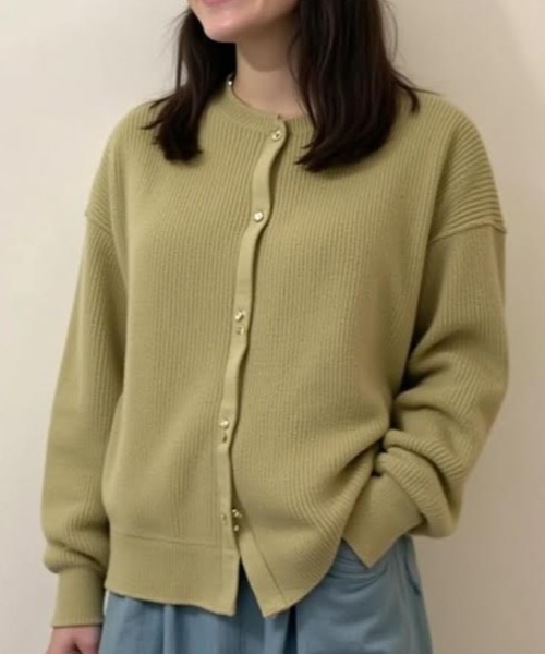 cammie(キャミー)の「ダブルパールライクボタンリブニットカーディガン(カーディガン/ボレロ・レディース・グリーン/ブラック/オフホワイト/ピンク/サックスブルー/ラベンダー・F)」の18枚目の写真