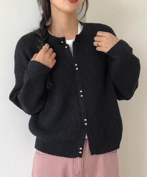 cammie(キャミー)の「ダブルパールライクボタンリブニットカーディガン(カーディガン/ボレロ・レディース・グリーン/ブラック/オフホワイト/ピンク/サックスブルー/ラベンダー・F)」の13枚目の写真