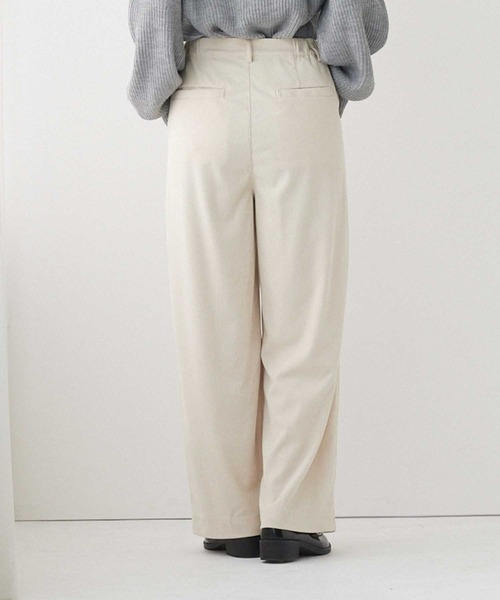 Tuche(トゥシェ)の「Tuche/トゥシェ ワイドパンツ 細畝コーデュロイ(その他パンツ・レディース・ダークブラウン/ブラック/アイボリー・MEDIUM/LARGE/X-LARGE)」の5枚目の写真