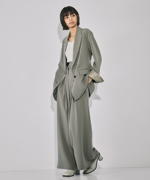 UNITED TOKYO（ユナイテッドトウキョウ）の「【残りわずか！】ストリングクロスタックワイドパンツ｜ウォッシャブル/防シワ/セットアップ/オフィスカジュアル/オケージョン/春服（スラックス・レディース・カーキ/ブラック・2/1）」の17枚目の写真