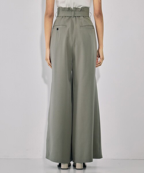 UNITED TOKYO（ユナイテッドトウキョウ）の「【残りわずか！】ストリングクロスタックワイドパンツ｜ウォッシャブル/防シワ/セットアップ/オフィスカジュアル/オケージョン/春服（スラックス・レディース・カーキ/ブラック・2/1）」の14枚目の写真