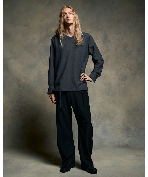 wjk(ダヴルジェイケイ)の「boat V-neck pullover shirt(シャツ/ブラウス・メンズ・ブラック/チャコールグレー/ナチュラル・SMALL/MEDIUM/LARGE/X-LARGE)」の16枚目の写真