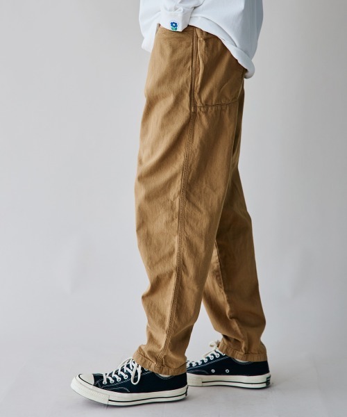 rehacer(レアセル)の「rehacer : Side Pocket Tapered Washed Pants / サイドポケットテーパード ウオッシュド パンツ(チノパンツ・メンズ・スミクロ/ベージュ/オリーブ/ブラック・MEDIUM/LARGE/SMALL)」の19枚目の写真