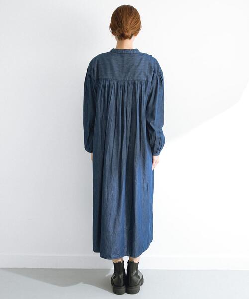 URBAN RESEARCH Sonny Label（アーバンリサーチサニーレーベル）の「デニムフリルヨークワンピース（ワンピース・レディース・ライトインディゴブルー/インディゴブルー・FREE）」の19枚目の写真