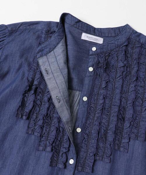 URBAN RESEARCH Sonny Label（アーバンリサーチサニーレーベル）の「デニムフリルヨークワンピース（ワンピース・レディース・ライトインディゴブルー/インディゴブルー・FREE）」の17枚目の写真