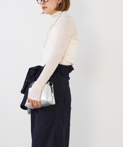 MICA&DEAL（マイカ＆ディール）の「シアーリブタートルネックプルオーバー（ニット/セーター・レディース・ダークブラウン/オフホワイト/グレー/サックスブルー・FREE）」の10枚目の写真