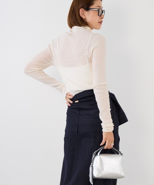 MICA&DEAL（マイカ＆ディール）の「シアーリブタートルネックプルオーバー（ニット/セーター・レディース・ダークブラウン/オフホワイト/グレー/サックスブルー・FREE）」の12枚目の写真