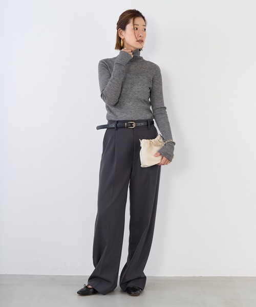 MICA&DEAL（マイカ＆ディール）の「シアーリブタートルネックプルオーバー（ニット/セーター・レディース・ダークブラウン/オフホワイト/グレー/サックスブルー・FREE）」の17枚目の写真