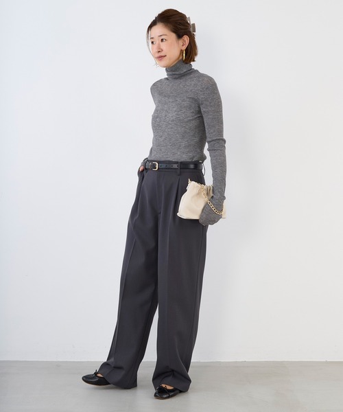 MICA&DEAL（マイカ＆ディール）の「シアーリブタートルネックプルオーバー（ニット/セーター・レディース・ダークブラウン/オフホワイト/グレー/サックスブルー・FREE）」の21枚目の写真