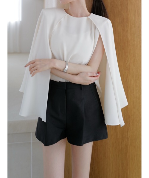 celon(セロン)の「tucked mini pants(その他パンツ・レディース・ブラック/ベージュ・FREE)」の1枚目の写真