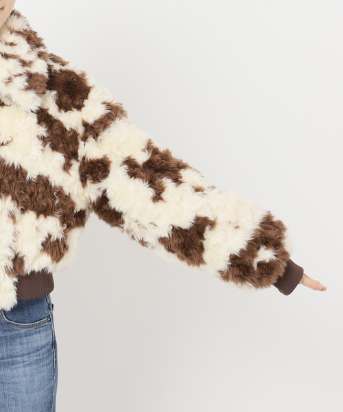 U by SPICK&SPAN（ユーバイスピックアンドスパン）の「MOLLIOLLI/モリオリ GEGE AVIATOR CROPPED JUMPER（その他アウター・レディース・アイボリー・SMALL）」の20枚目の写真