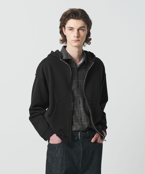 BEAUTY&YOUTH UNITED ARROWS（ビューティーアンドユースユナイテッドアローズ）の「クラッシュ スウェット ジップ フーディ（パーカー・メンズ・レッド/ブラック・S/L/M/XL）」の2枚目の写真