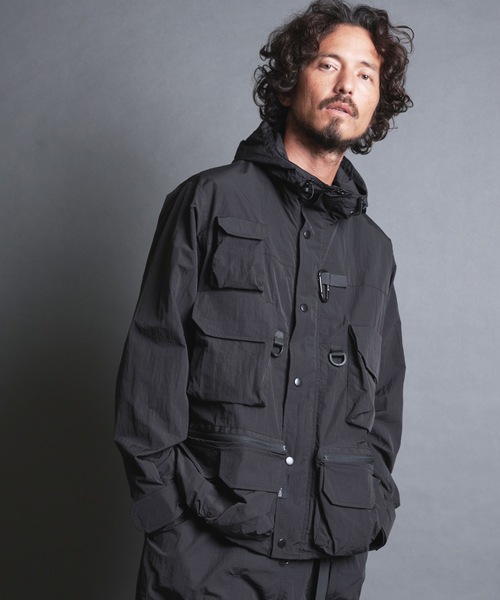 COMMON WARE(コモンウェアー)の「EM:NoiR ノアール Connect Hooded Jacket/ ナイロン コネクト フーデッドジャケット(マウンテンパーカー・メンズ・ブラック・LARGE/MEDIUM)」の1枚目の写真