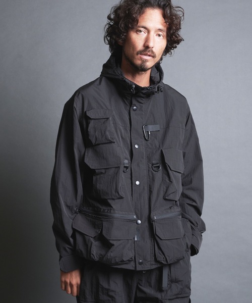 COMMON WARE(コモンウェアー)の「EM:NoiR ノアール Connect Hooded Jacket/ ナイロン コネクト フーデッドジャケット(マウンテンパーカー・メンズ・ブラック・LARGE/MEDIUM)」の9枚目の写真