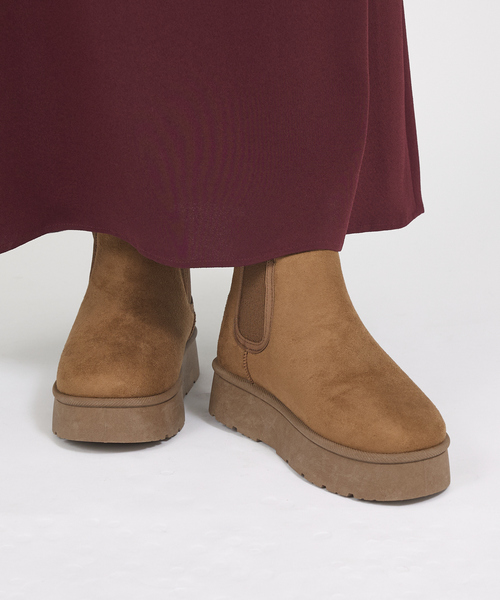 Au BANNISTER(オゥバニスター)の「●【MEI / メイ】厚底サイドゴアブーツ(ブーツ・レディース・ブラック/ブラウン/ベージュ・M/S/L)」の6枚目の写真