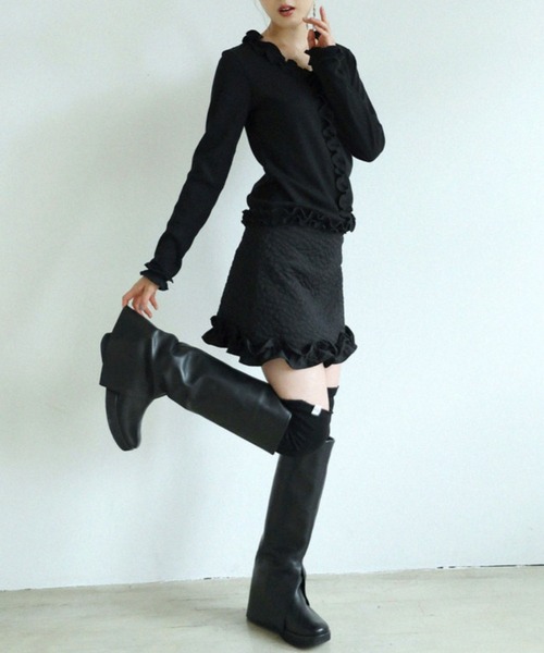 UGLY SHADOW(アグリーシャドウ)の「【Uglyshadow】RUFFLE RIBBED T-SHIRT / 【アグリーシャドウ】ラッフルリブド長袖Tシャツ(Tシャツ/カットソー・レディース・ネイビー/ブラック/ライトグレー・ONE SIZE)」の4枚目の写真