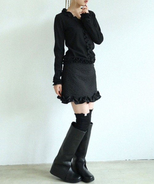 UGLY SHADOW(アグリーシャドウ)の「【Uglyshadow】RUFFLE RIBBED T-SHIRT / 【アグリーシャドウ】ラッフルリブド長袖Tシャツ(Tシャツ/カットソー・レディース・ネイビー/ブラック/ライトグレー・ONE SIZE)」の5枚目の写真