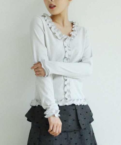 UGLY SHADOW(アグリーシャドウ)の「【Uglyshadow】RUFFLE RIBBED T-SHIRT / 【アグリーシャドウ】ラッフルリブド長袖Tシャツ(Tシャツ/カットソー・レディース・ネイビー/ブラック/ライトグレー・ONE SIZE)」の16枚目の写真