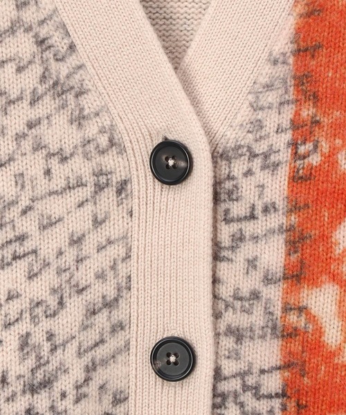 Paul Smith（ポールスミス）の「ウィメンズ "Slide Notes" カーディガン / 255255 630N（カーディガン/ボレロ・レディース・キナリ・MEDIUM）」の2枚目の写真