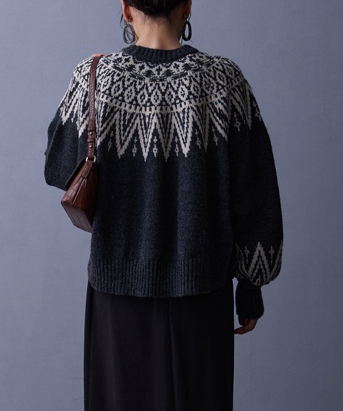 NICOLE white（ニコルホワイト）の「求心ジャガードニットプルオーバー（ニット/セーター・レディース・グレー/オフホワイト・FREE）」の7枚目の写真