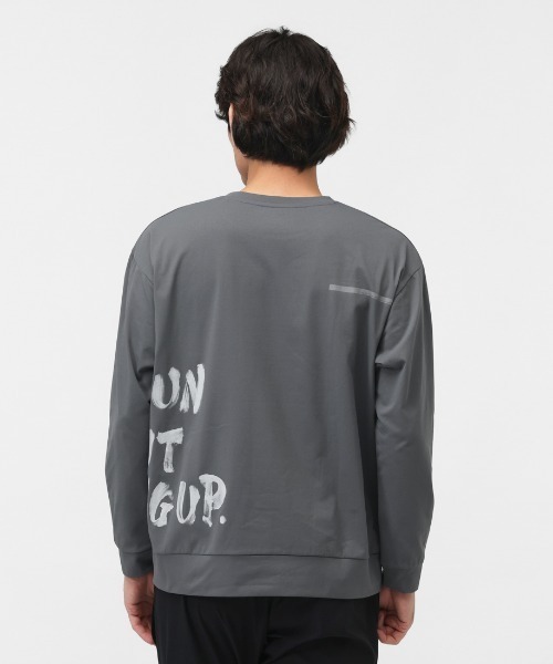 TIGORA(ティゴラ)の「ティゴラ TIGORA ランニング メッセージロゴ長袖Tシャツ(Tシャツ/カットソー・メンズ・ブラック/グレー/ネイビー・S/M/L/LL)」の6枚目の写真