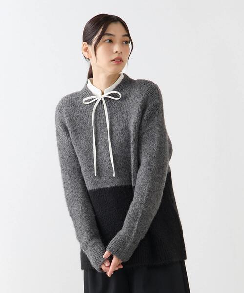 MELROSE claire（メルローズ クレール）の「【ヘアリーミックスバイカラーモックネックプルオーバー】（ニット/セーター・レディース・オフホワイト/チャコールグレー/ブラウン・FREE）」の2枚目の写真
