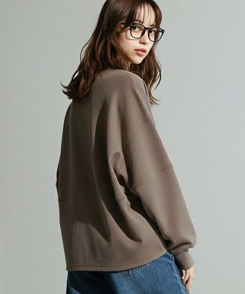 AMERICAN HOLIC（アメリカンホリック）の「【WEB限定】袖タックコクーンポンチプルオーバー（スウェット・レディース・ブラック/モカ/ライトグレー・M/L）」の3枚目の写真