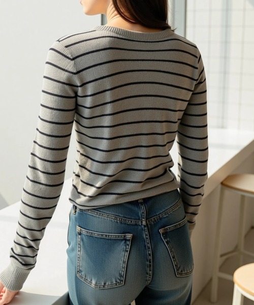 cammie(キャミー)の「リブボーダータイトトップス(その他トップス・レディース・ホワイト×ブラック/ブラック×ホワイト/ブラック×グレー・F)」の11枚目の写真
