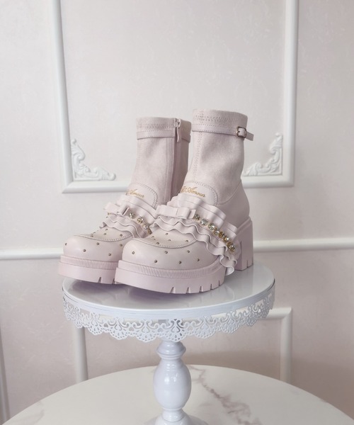 ReAmour（リアムール）の「フリルリボンショートブーツ（ブーツ）」 - WEAR