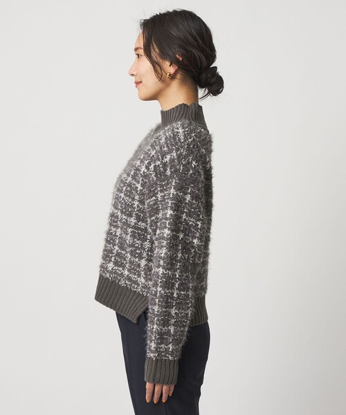 A DAY IN THE LIFE UNITED ARROWS（アデイインザライフユナイテッドアローズ）の「フェザー×テープヤーン ツイードライク ハイネックニット ＜A DAY IN THE LIFE＞（ニット/セーター・レディース・オフホワイト/グレー系/ネイビー・FREE）」の7枚目の写真
