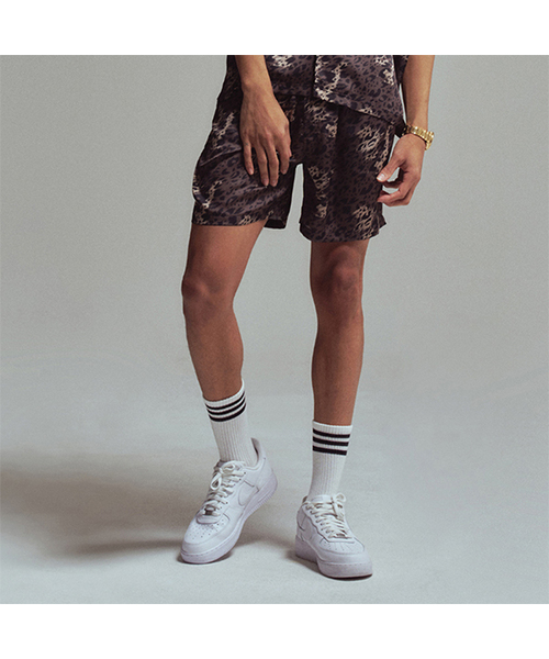 ERER(エルエル)の「メンズ シグネチャー レオパード ショートパンツ ブラウン(その他パンツ・レディース・レオパード・3/4)」の1枚目の写真