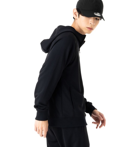 NEW ERA（ニューエラ）の「ニューエラ パフォーマンスアパレル ジップパーカー（パーカー・メンズ・ブラック・XXL/L/M）」の4枚目の写真