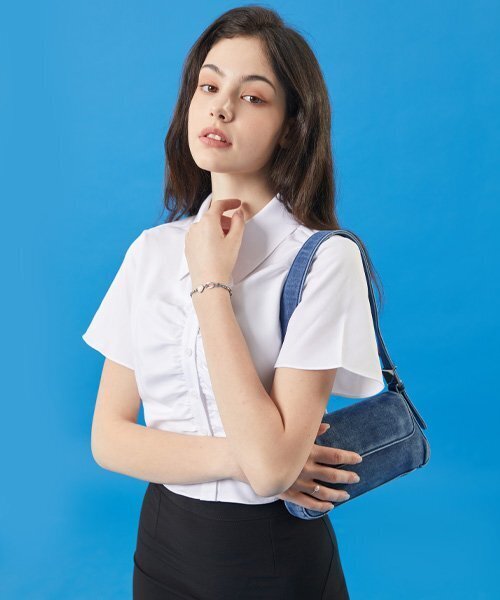 KOLEAT（コレット）の「レディース シャーリングクロップ半袖シャツ [ホワイト]（シャツ/ブラウス・レディース・その他・FREE）」の5枚目の写真
