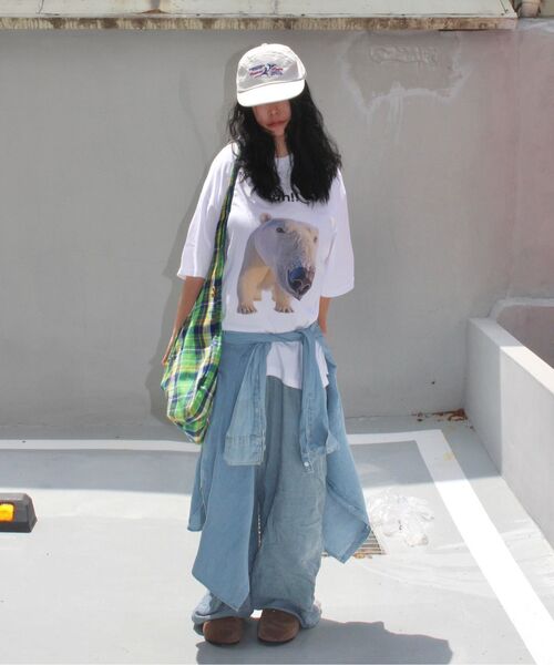 suade（スエード）の「HUH!! TEE [WHITE]（Tシャツ/カットソー・レディース・その他・SMALL/MEDIUM/LARGE/X-LARGE）」の3枚目の写真