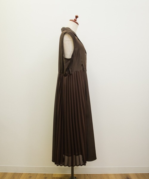 CLETTE（クレット）の「CLETTEオリジナルサイドプリーツジレワンピース（ワンピース・レディース・ブラウン/ブラック/ベージュ・3L/LL/4L）」の14枚目の写真