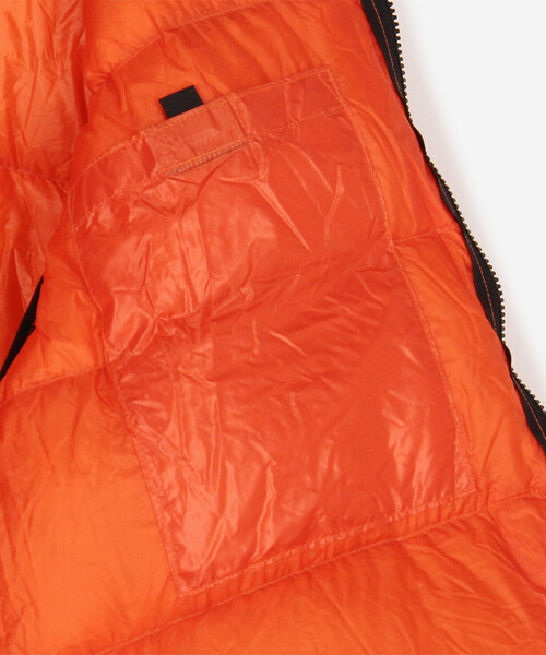 KLUANE MOUNTAINEERING（クルアニマウンテンニアーリング）の「KLUANE MOUNTAINEERING | INNER PARKA ORANGE MEN（ダウンジャケット/コート・メンズ・オレンジ・L/M）」の9枚目の写真