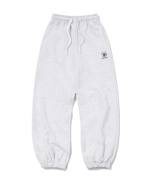WYSE(ワイズ)の「シンボルロゴスウェットジョガーパンツライトグレー(スウェットパンツ・メンズ・ライトグレー・SMALL/MEDIUM/LARGE)」の1枚目の写真