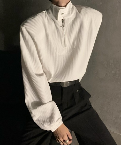 lilful(リルフル)の「【26年春夏新作】グリッターチャームハーフジップワッフルロンT(Tシャツ/カットソー・メンズ・ホワイト/ブラック・M/L)」の1枚目の写真