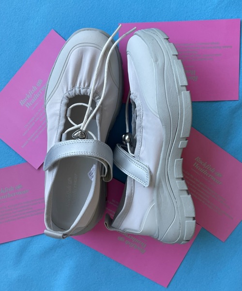 FLATFORM STRING 魔鬼氈運動鞋