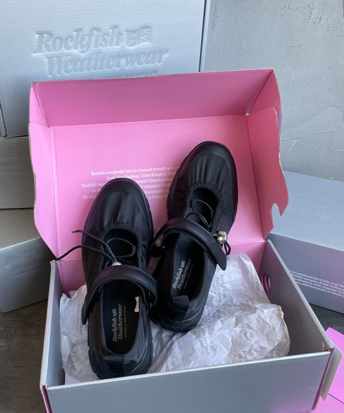 FLATFORM STRING 魔鬼氈運動鞋