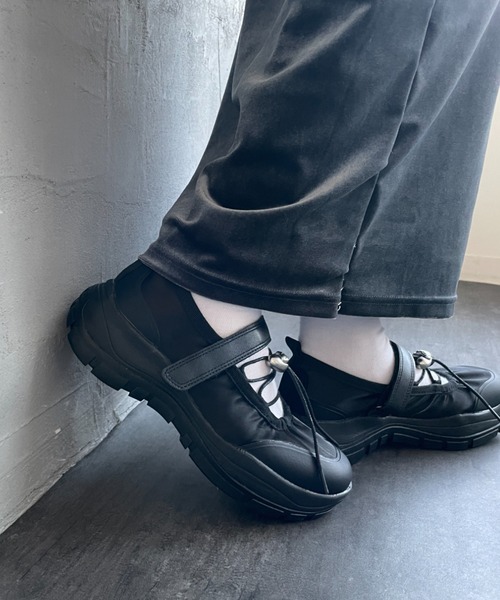 FLATFORM STRING 魔鬼氈運動鞋