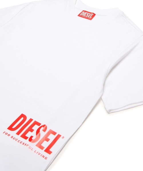DIESEL KIDS(ディーゼルキッズ)の「DIESEL(ディーゼル)Kids & Junior ワンポイントブランドロゴ半袖Tシャツカットソー(Tシャツ/カットソー・キッズ・ブルー/レッド/ホワイト/ブラック・12Y/14Y/16Y/6Y/10Y/8Y/4Y)」の16枚目の写真
