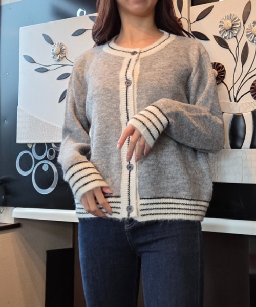 tolene(トレネ)の「袖口、裾ライン入りデザインニットカーディガン(カーディガン/ボレロ・レディース・グレー/ホワイト・FREE)」の21枚目の写真